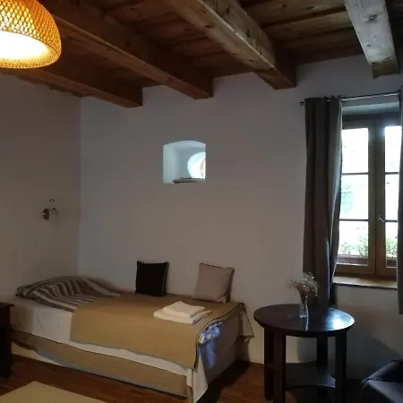 Karadi-Berger Vendeghaz Apartment Erdobenye Exterior photo