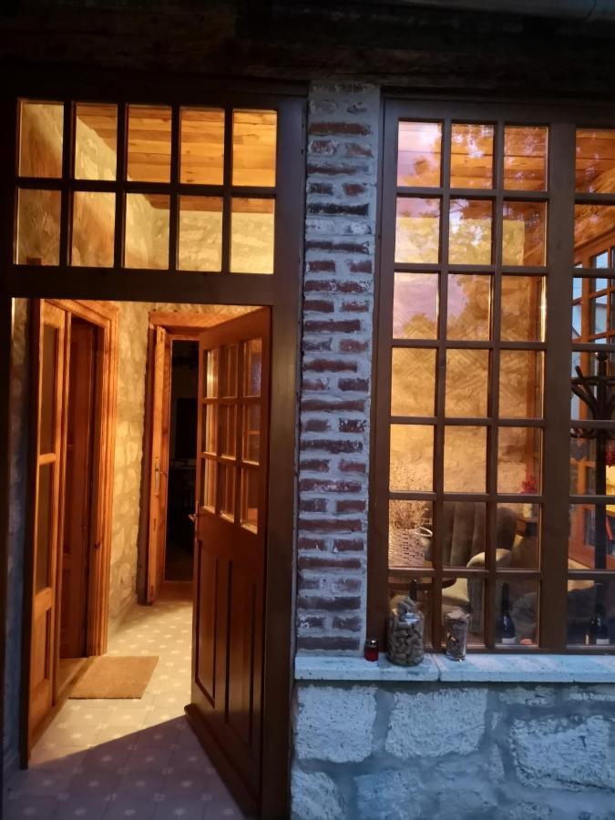 Karadi-berger Vendeghaz Apartment Erdobenye