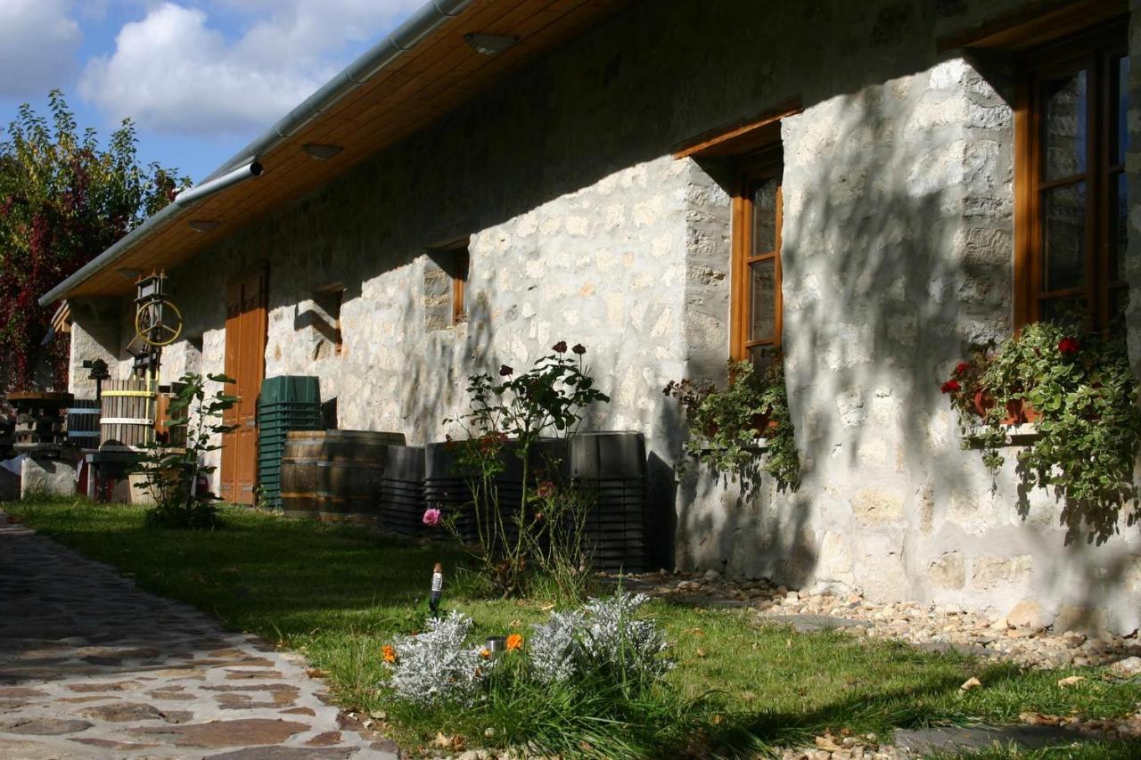 Karadi-berger Vendeghaz Apartment Erdobenye
