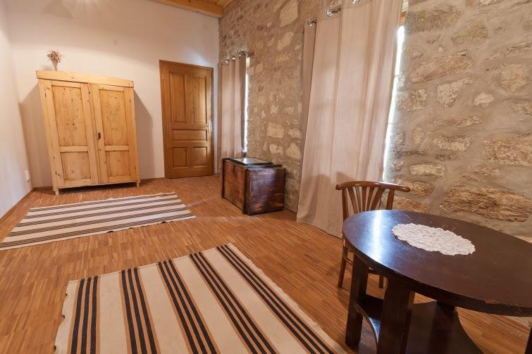 Karadi-berger Vendeghaz Apartment